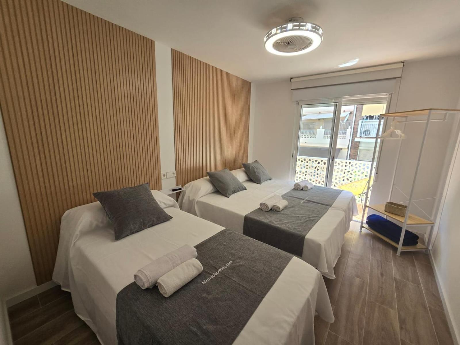 Suites Alameda Centro Levante Benidorm Ngoại thất bức ảnh