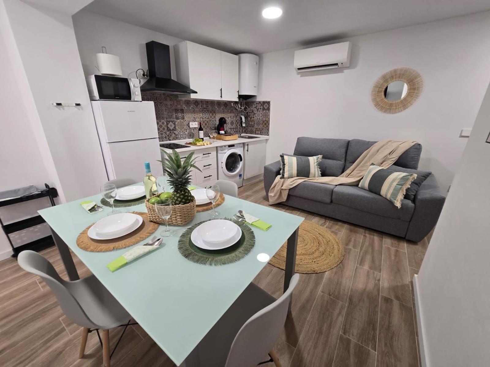 Suites Alameda Centro Levante Benidorm Ngoại thất bức ảnh